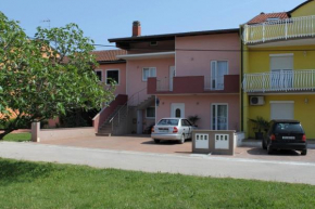 Apartments with a parking space Zambratija, Umag - 2533